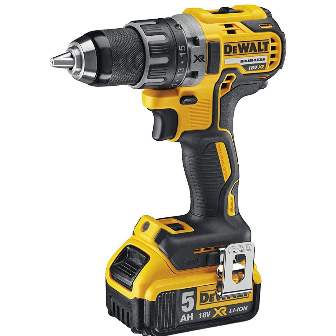 Taladro Inalámbrico DeWalt 48v + 2 Potentes Batérias + 26 Acessorios De Regalo