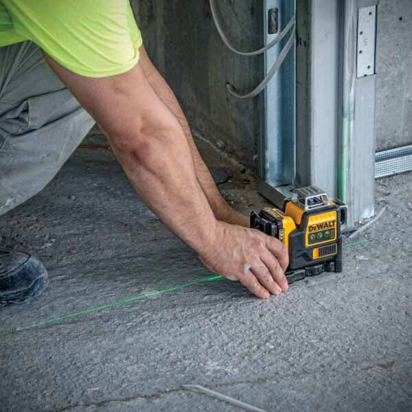 DeWalt DW089LG-K 12V 3 x 360 Degree Green Line Laser